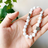 Bracciale Artigianale in Pietra Naturale con Charm a Forma di Zampa e Cuore