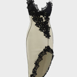 Alexandra - Abito Midi Asimmetrico con Dettagli in Pizzo e Pannelli Eleganti